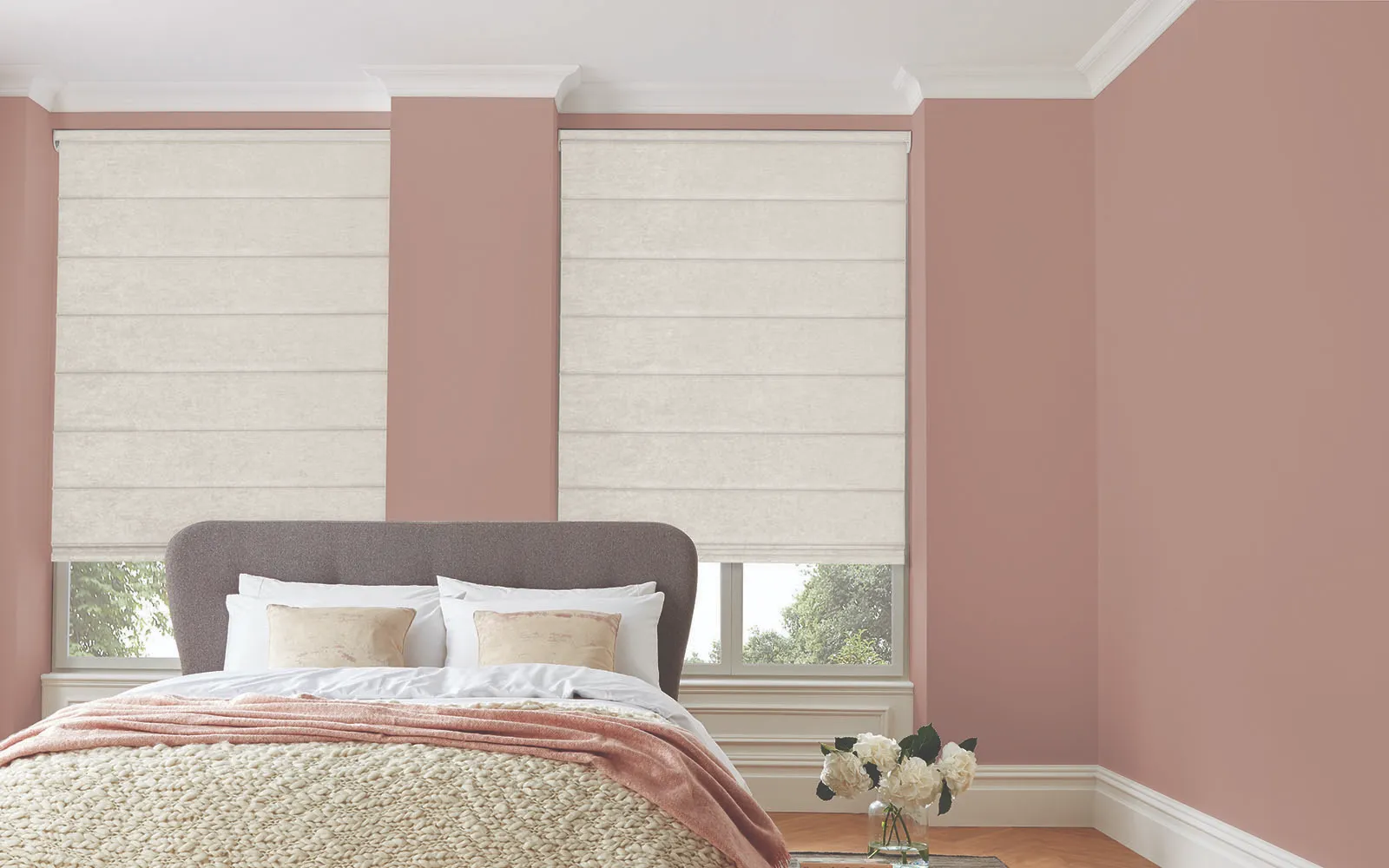 LL_2022_Roman_Crush_Whistler_White_Bed_7_11zon