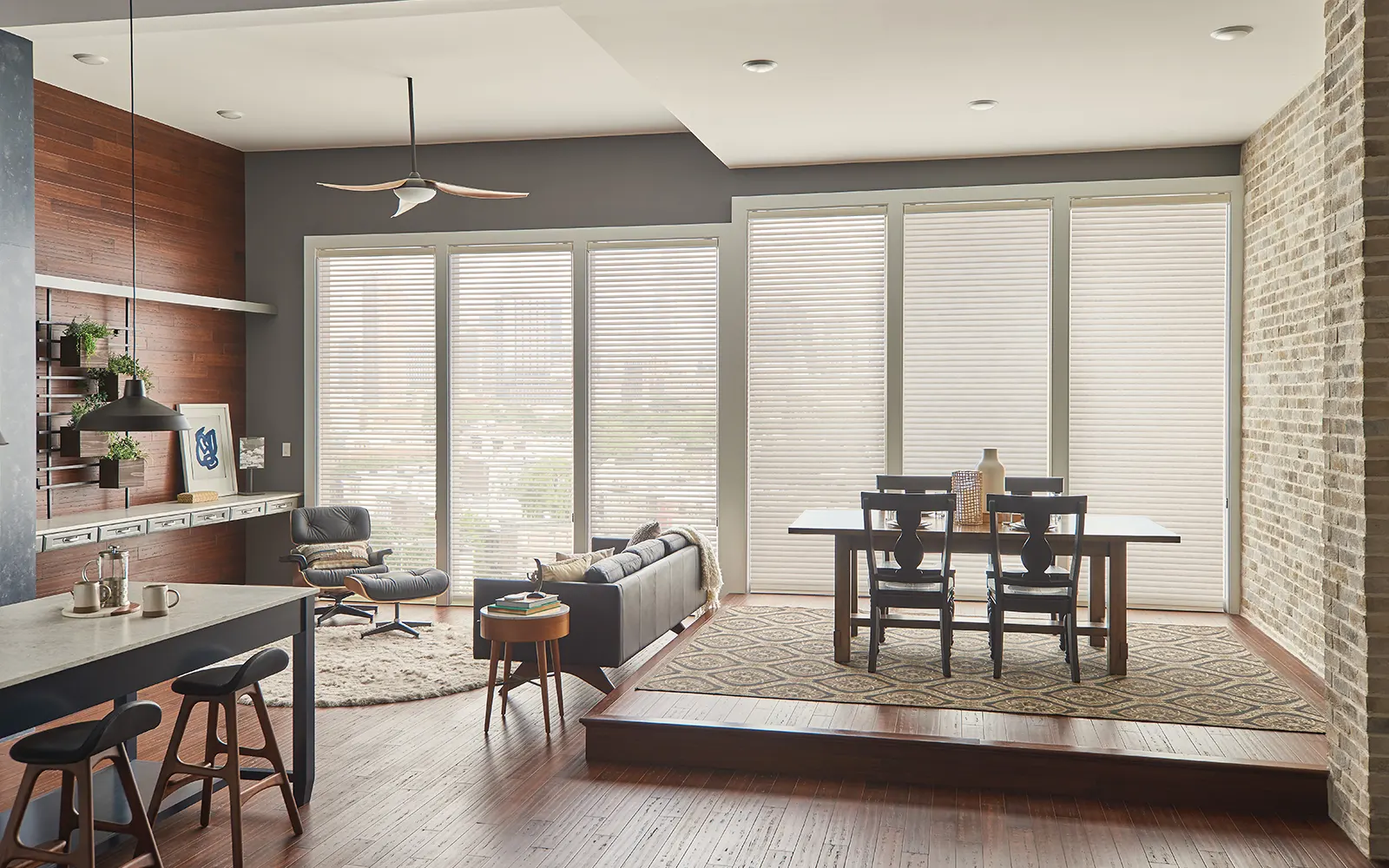 Turnils-SheerShades-Blonde-OA